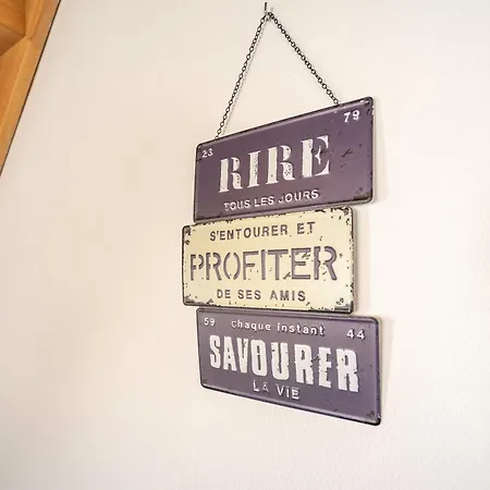 Lumineux A 300m De La